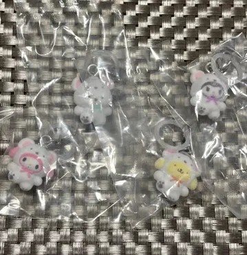 산리오 포근포근 스노우 표시 액세서리 4개