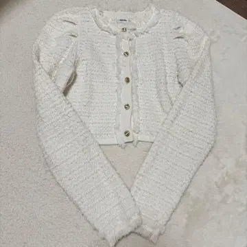 NICE CLAUP 프릴 포함 화이트 가디건