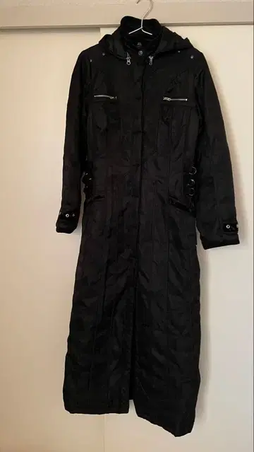 [ 새상품급 ] Ozz Croce 충전솜 롱 코트