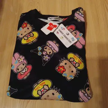 미사용 새상품 산리오 캐릭터즈 T셔츠 Lsize