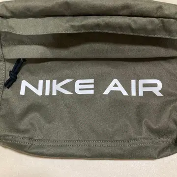 할인 NIKE AIR 바디백 카키 나이키 에어 테크 힙 백