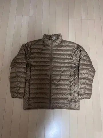 유니클로 울트라 라이트 다운 자켓 XL