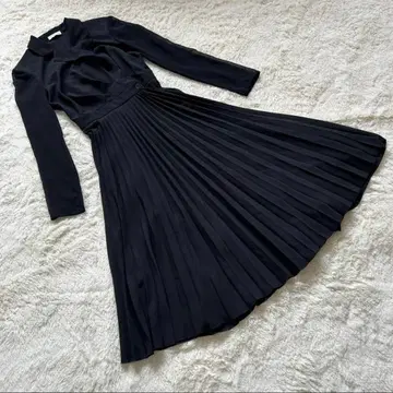 블랙 긴팔 플리츠 원피스 Sandro