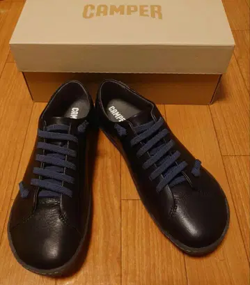 CAMPER 블랙 스니커즈