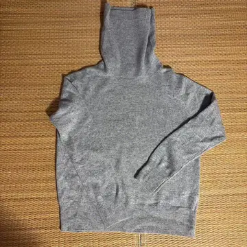 유니클로 캐시미어 스웨터 터틀넥 M