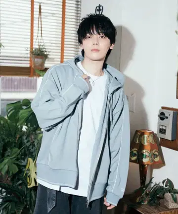 미야카와 타이세이 'Etrarium' 오버사이즈 후디