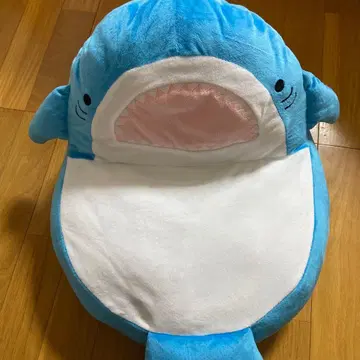 상어 샤크 쿠션 소파