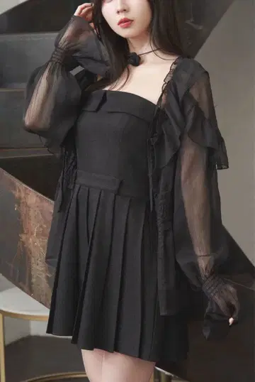 플리츠 베어 점프 스커트 이토미 EATME 블랙