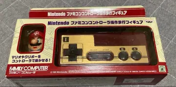 닌텐도 패미컴 컨트롤러 조작 보행 피규어 마리오