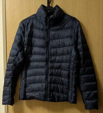 UNIQLO 사이즈 M 네이비 울트라 라이트 다운 여성용