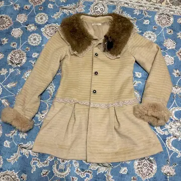 axes femme 퍼 달린 베이지 코트