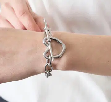 HEART CHAIN BRACELET / 하트 체인 팔찌