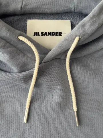 JIL SANDER+ 톤 다운 블루 후드티