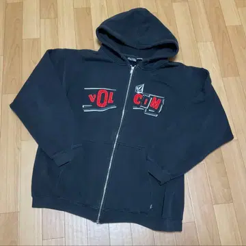 볼컴 Volcom 블랙 집업 후드티