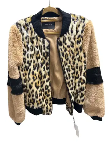 ROSE BUD 택 포함 미사용 새상품 퍼 블루종 레오파드 무늬