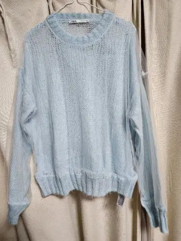 ZARA 라이트 블루 니트 스웨터 긴팔