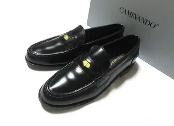 CAMINANDO 카미난도 아몬드 토 코인 로퍼 슈즈