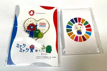 주말 세일! 미야쿠미야쿠 만박 키티 유엔 핀 배지 Hello Kitty