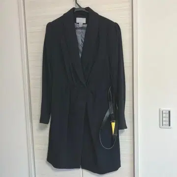 미사용 새상품 H&M 블랙 랩 스타일 롱 코트