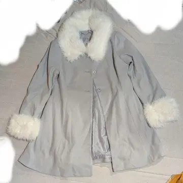 양산형 코트 그레이