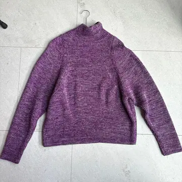 DES PRES 보라색 터틀넥