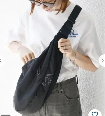 SHIPS any: 립스탑 나일론 크레센트 숄더백