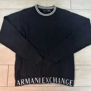 Armani Exchange 블랙 니트 스웨터