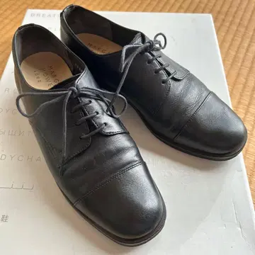 MARGARET HOWELL 블랙 레이스업 슈즈