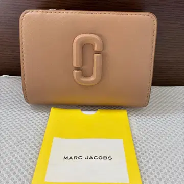 새상품 마크제이콥스 접이식 지갑 이단 접이식 지갑 베이지