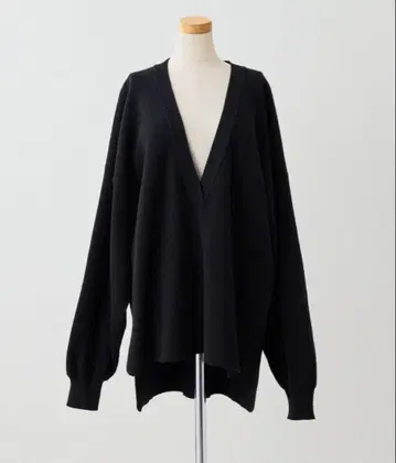 ear PAPILLONNER 이아 파피요네 V넥 니트 스미 스타일