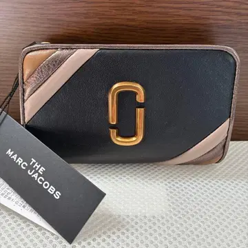 새상품 마크제이콥스 접이식 지갑 이단 접이식 지갑 블랙