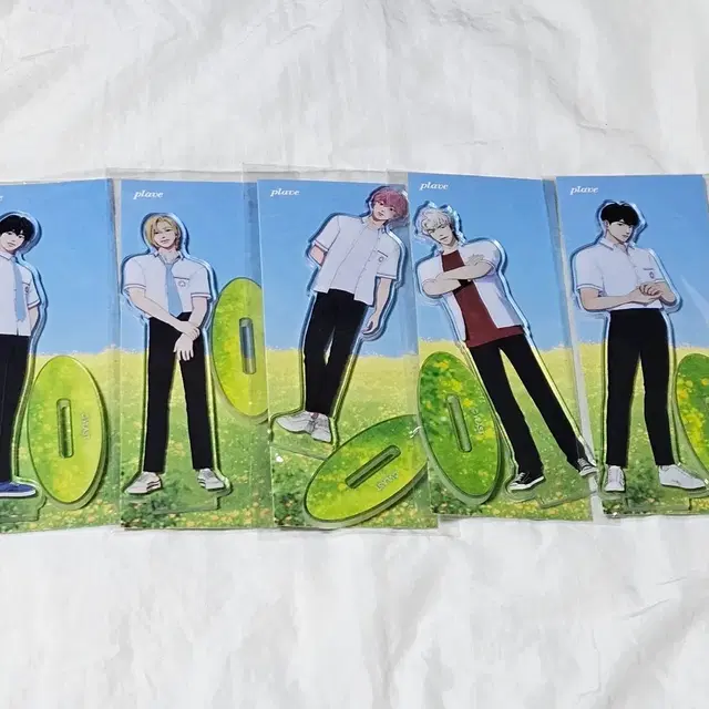 플레이브 육여름 아크릴스탠드 일괄 여섯번째여름