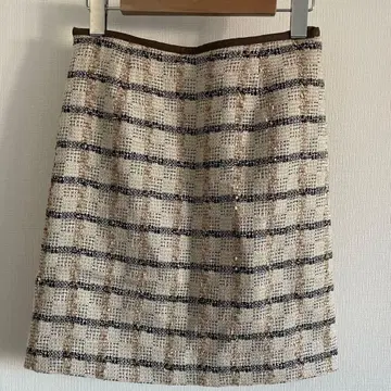 Style.com 체크 무늬 타이트 스커트