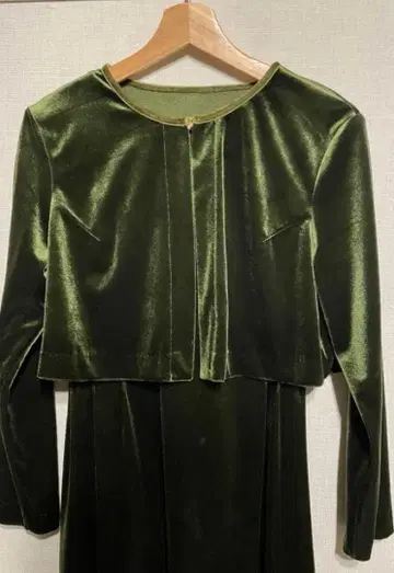 다크 그린 벨로아 셋업 마터니티 분도