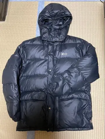 BEAR 블랙 다운 자켓 후드 부착