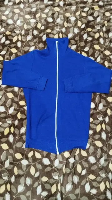 유럽 구제 의류 1970s 저리 빈티지