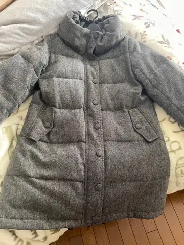 그레이 다운 자켓 M 사이즈 후드 부착
