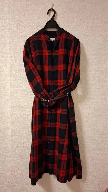 빨검 체크 무늬 긴팔 셔츠 원피스