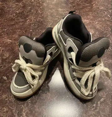 ZARA 로프 스니커즈