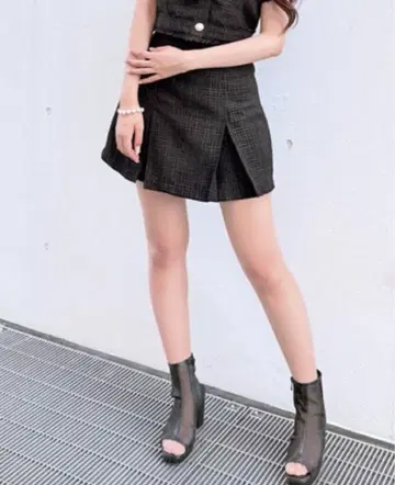 트위드 턱 미니 스커트 [ 블랙 이너 팬츠 포함 ]