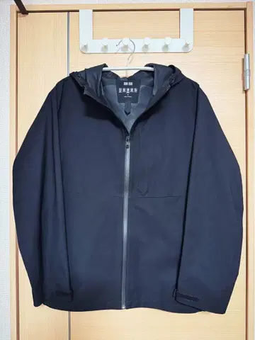 유니클로 블록테크 후드티