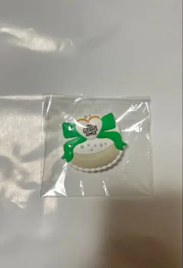 Mrs. GREEN APPLE 팝업 스토어 브로치