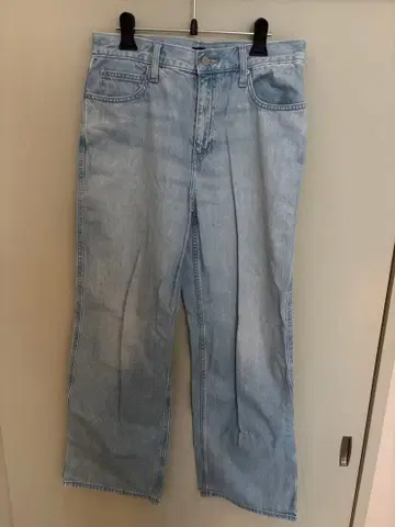 UNIQLO 스트레이트 팬츠