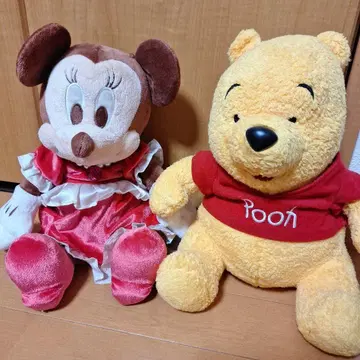 미니 마우스와 푸우 봉제 인형 세트