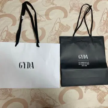 GYDA 쇼핑백 2개