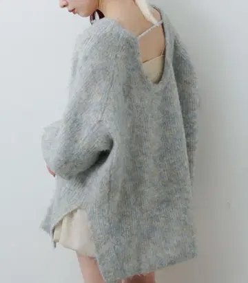 Kastane 멜란지 V넥 니트 풀오버 그레이 앞뒤 2WAY