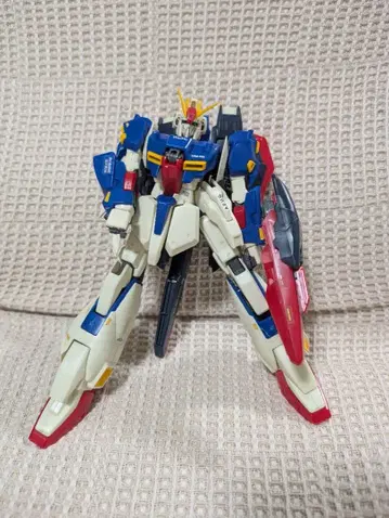 반다이 MSZ-006 가동식 피규어