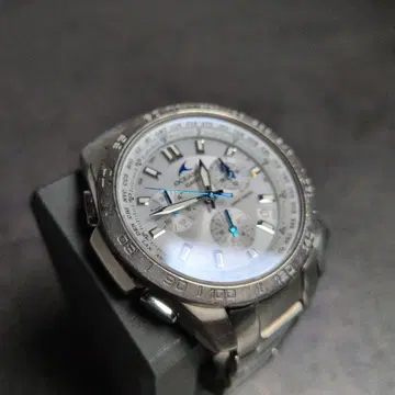 CASIO OCEANUS OCW-600 전파 솔라 크로노그래프 손목시계
