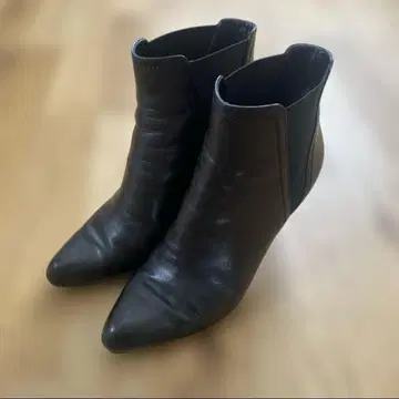 [ 새상품급 ] Gianvito Rossi 사이드 고어 부티 37h