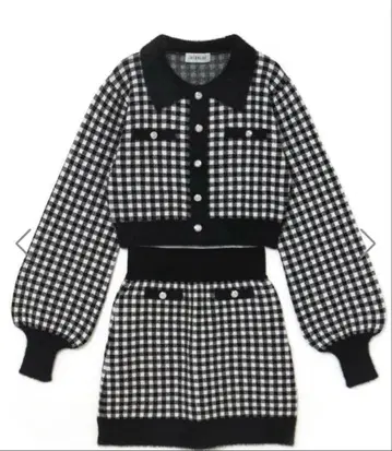 BUBBLES 포인트 페더 니트 셋업